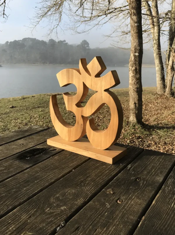 Décoration Signe Symbole Om Aum en Bois de Teck Massif 30cm – Image 2