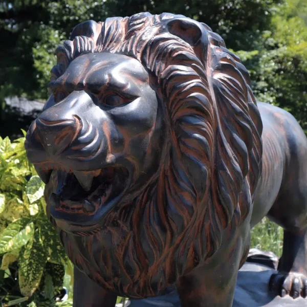 Statue lion extérieur en pierre reconstituée noir antique 125cm – Image 3