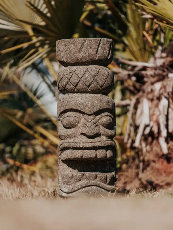 Totem tiki de Polynésie en pierre volcanique 50cm – Pirae – Image 2