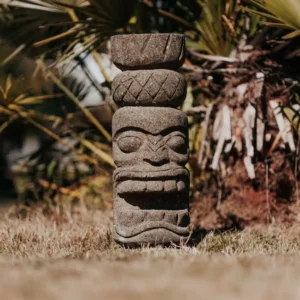 Totem tiki de Polynésie en pierre volcanique 50cm – Pirae