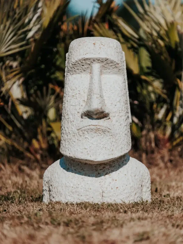 Statue MOAÏ blanche de l’île de pâques pour jardin extérieur, 65 cm – Image 2