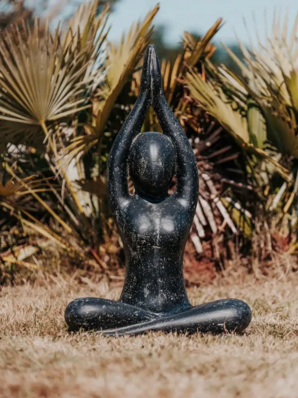 Statue de Jardin Extérieur Yoga Position Sukhasana Main au Ciel Noir Antique 80cm – Image 2
