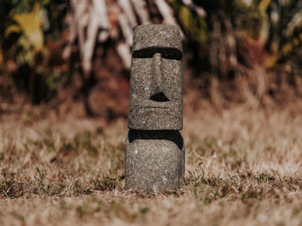 Statue de jardin extérieur Île de Pâques Moaï en pierre volcanique, 30 cm – Image 4
