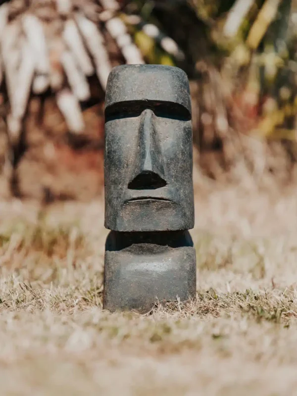 Statue Moaï de jardin en pierre volcanique noire antique, 30 cm