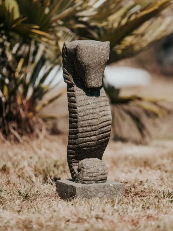 Statue hippocampe jardin extérieur en pierre volcanique 50cm – Image 2