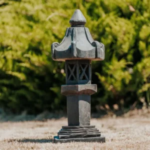 Lampe Japonaise Lanterne Pagode Statue de Jardin en Pierre Volcanique Naturelle Noir Antique 80cm – Kobe