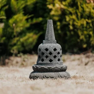 Lampe Japonaise Cloche Bali Lanterne Pagode Statue de Jardin en Pierre de Lave 50cm – Aram