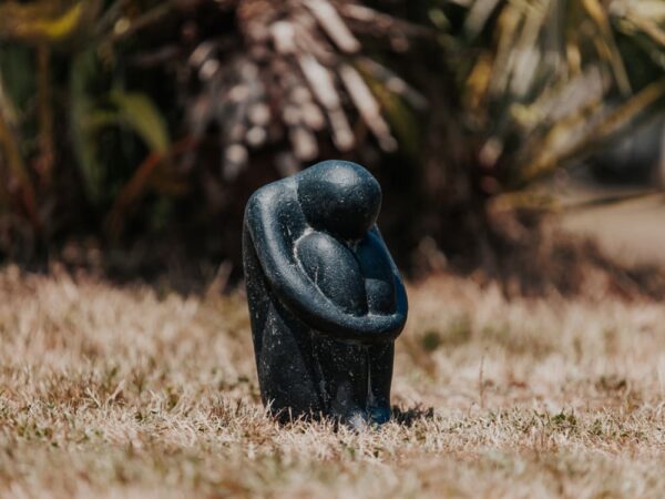 Statue de jardin Salamba Yoga Position Oeuf Noir Antique 30cm – Image 3