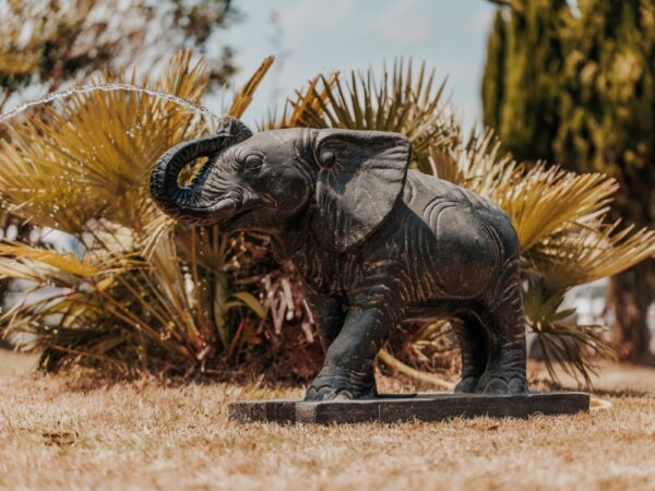 statue-de-jardin-extérieur-éléphant-fontaine-noir-antique-107cm