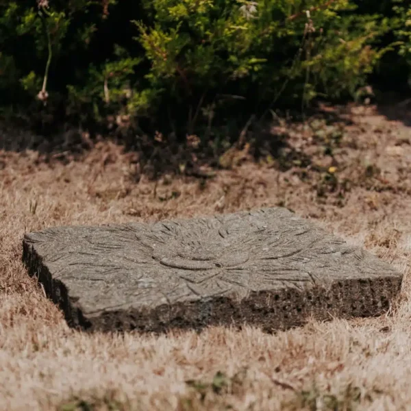Pas Japonais Jardin Extérieur en Pierre Volcanique Sculpté Fleurs 60x50cm