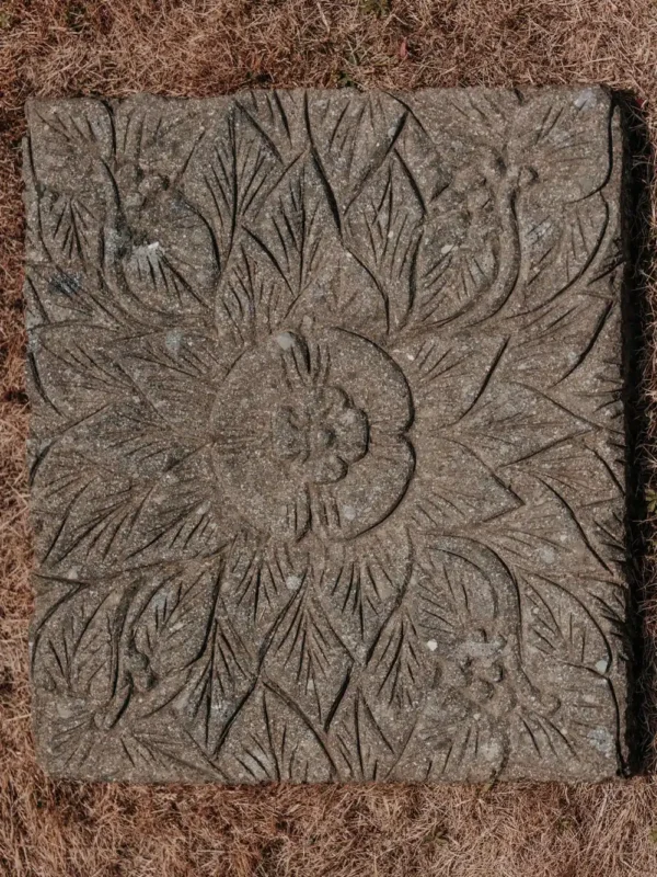 Pas Japonais Jardin Extérieur en Pierre Volcanique Sculpté Fleurs 60x50cm – Image 4