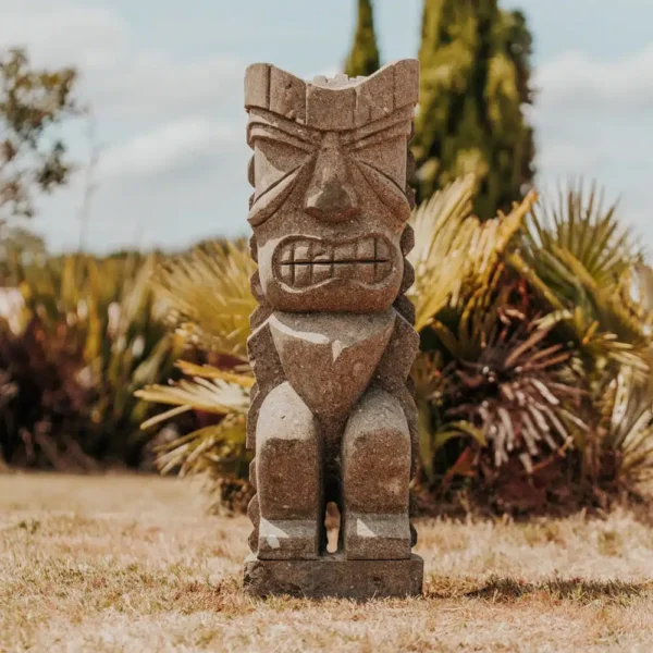 Totem tiki de jardin en pierre naturelle 100cm – Warrior