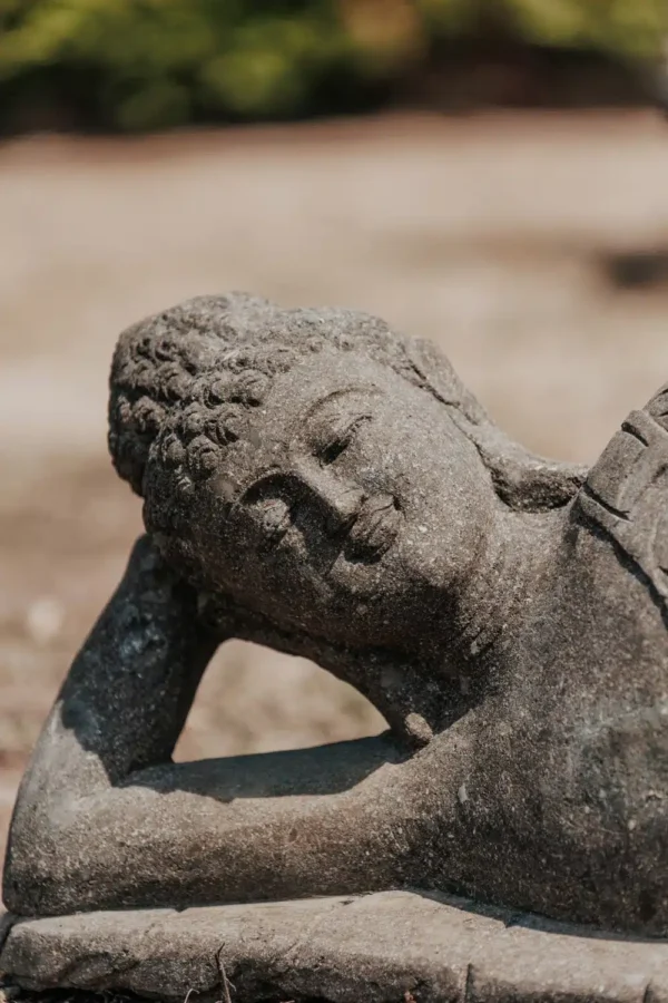 Statue bouddha couché jardin extérieur en pierre volcanique – 120 cm – Image 3