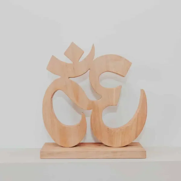 Décoration Signe Symbole Om Aum en Bois de Teck Massif 30cm