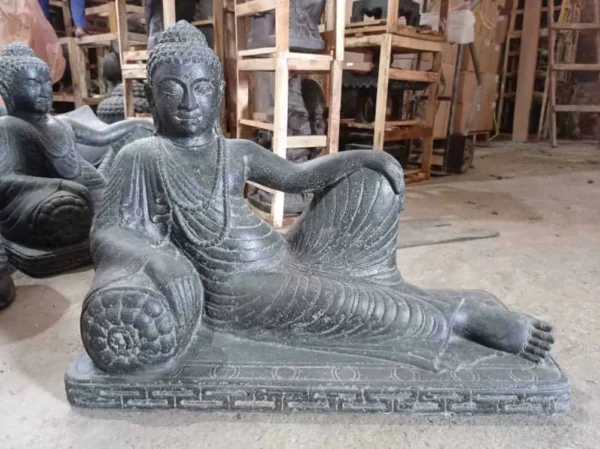 Statue de jardin Bouddha allongé 80 cm noir antique
