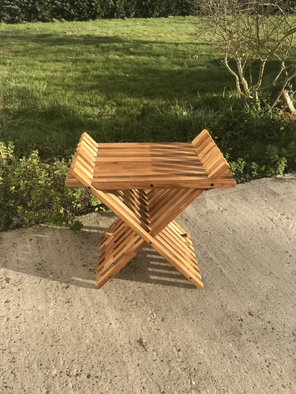 Table de Chevet Pliable Design en Bois Massif de Teck 60cm - Phyl – Image 3