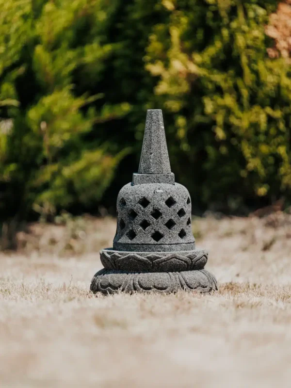Lampe Japonaise Cloche Bali Lanterne Pagode Statue de Jardin en Pierre de Lave 50cm – Aram – Image 2