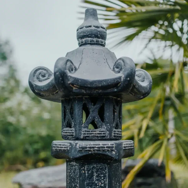 Lanterne Lampe de Jardin Pagode Japonaise Chinoise 80cm Noir / Gris Antique – Kobe – Image 2