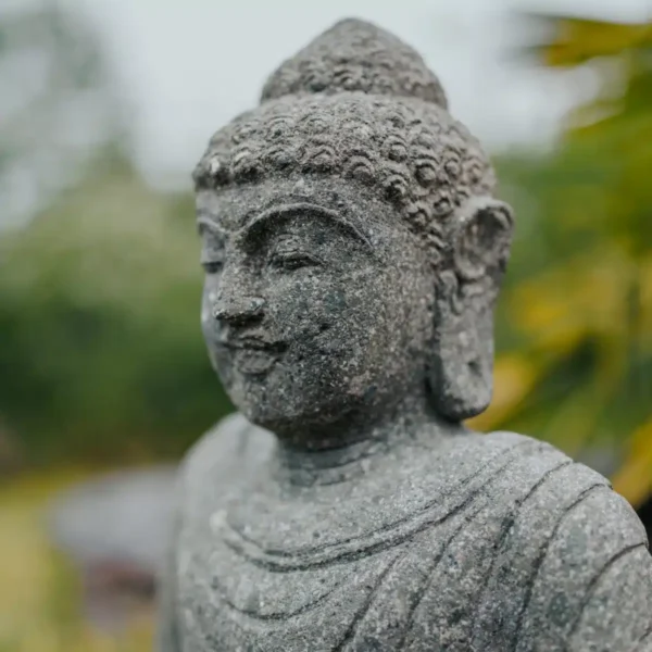 Statue bouddha assis méditation en pierre naturelle 50cm – Image 2