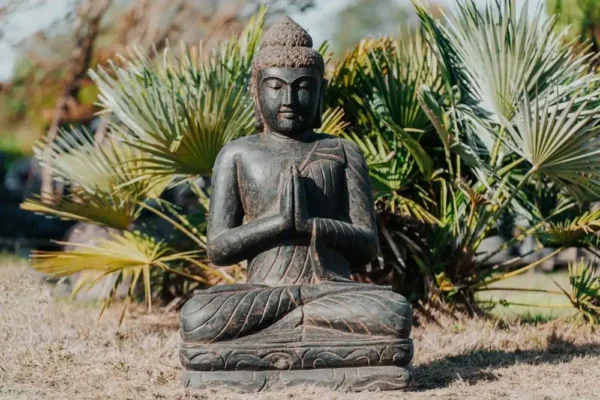 Statue de Bouddha noir de 1 mètre pour extérieur en pierre naturelle – Image 5
