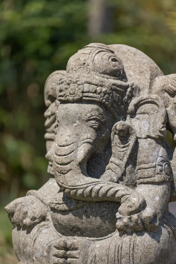 Statue Ganesh assis en pierre naturelle 75cm – Image 3
