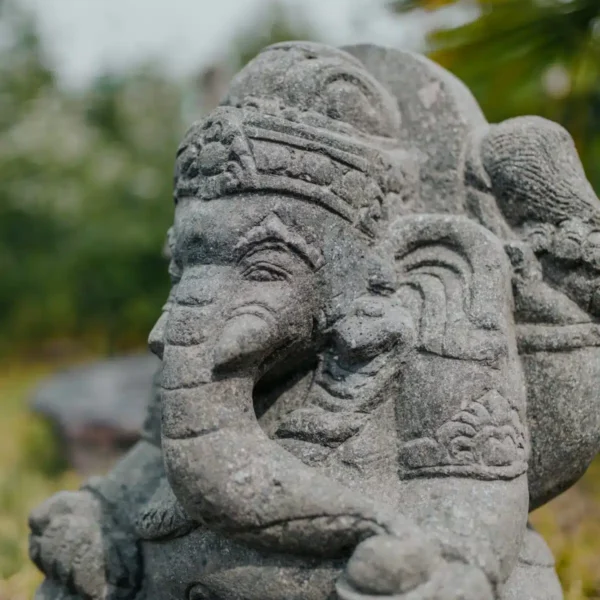 Statue Ganesh assis en pierre naturelle 50cm – Image 2