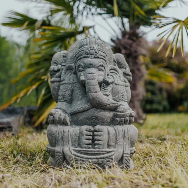 Statue Ganesh assis en pierre naturelle 50cm