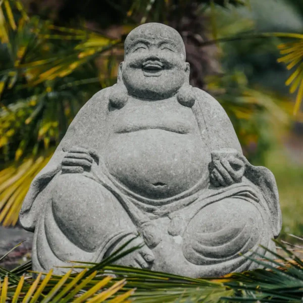 Statue gros bouddha assis rieur en pierre volcanique naturelle 75 cm
