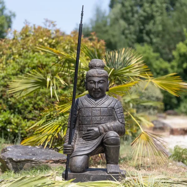 Statue de Guerrier Chinois Xian à Genoux en Pierre Naturelle Noir Antique 102cm
