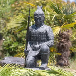 Statue de Guerrier Chinois Xian à Genoux avec Lance Noir Antique 102cm