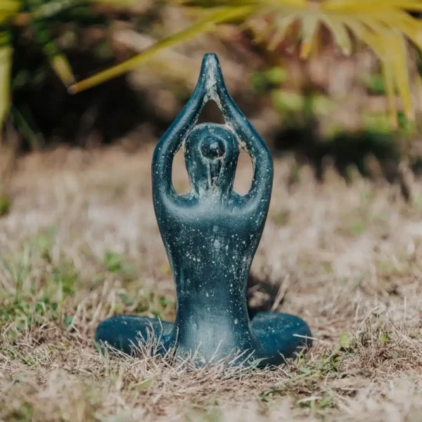 Statue Jardin Salamba Yoga Main au Ciel Noir Antique 30cm – Image 3