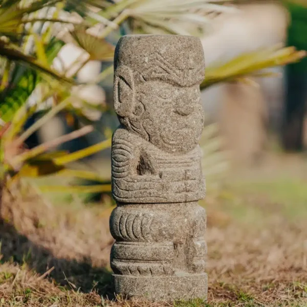 Statue tiki Polynésie en pierre volcanique 50cm – Vaira
