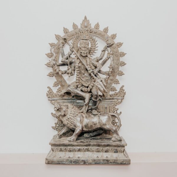 Statuette Statue Déesse Indienne Kali Maa en Durga sur un Lion Couleur Bronze 61cm