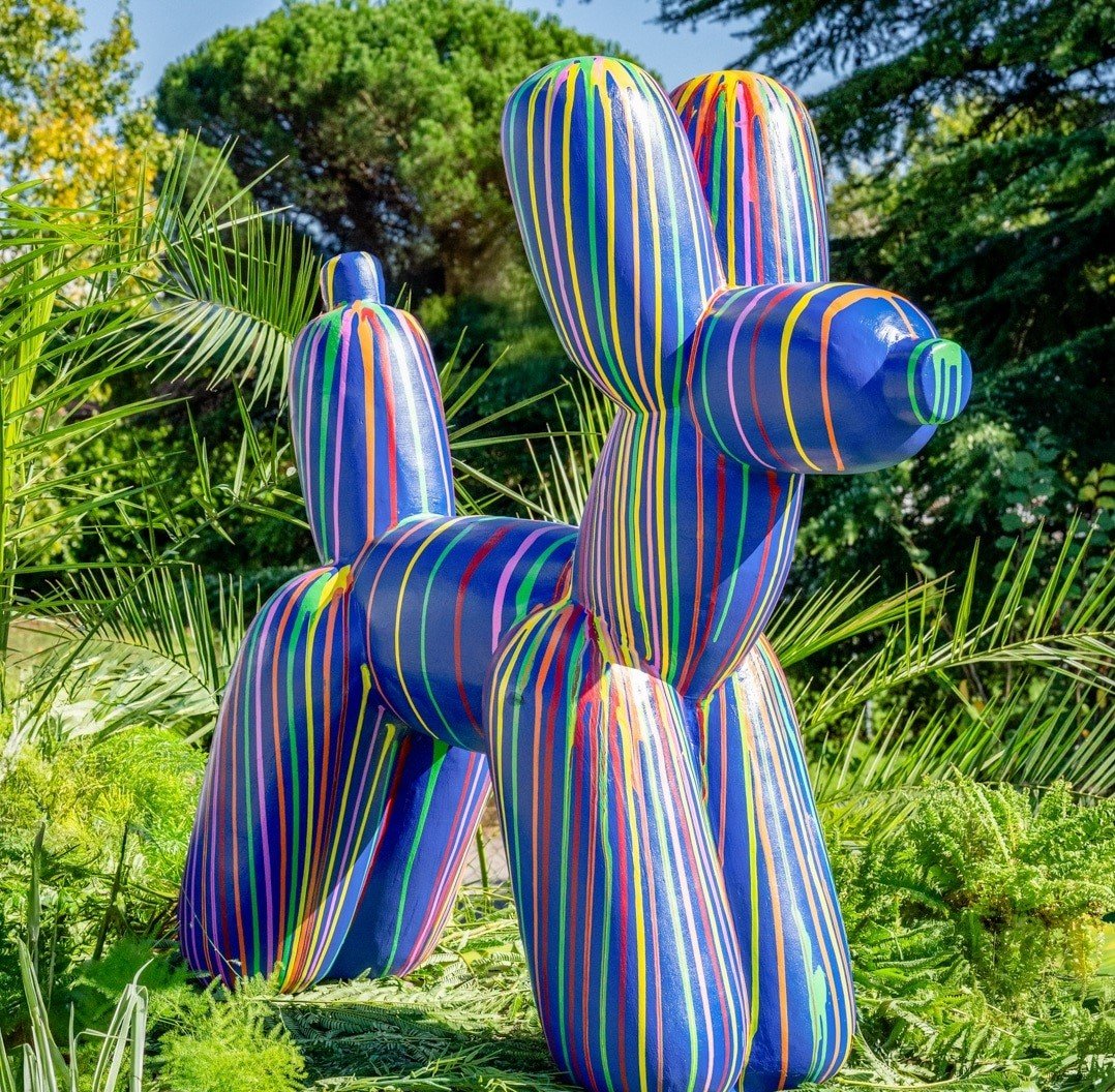 Chien ballon multicolore bleu en pierre reconstituée statue de 100cm