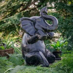 Fontaine éléphant assis noir antique 50cm